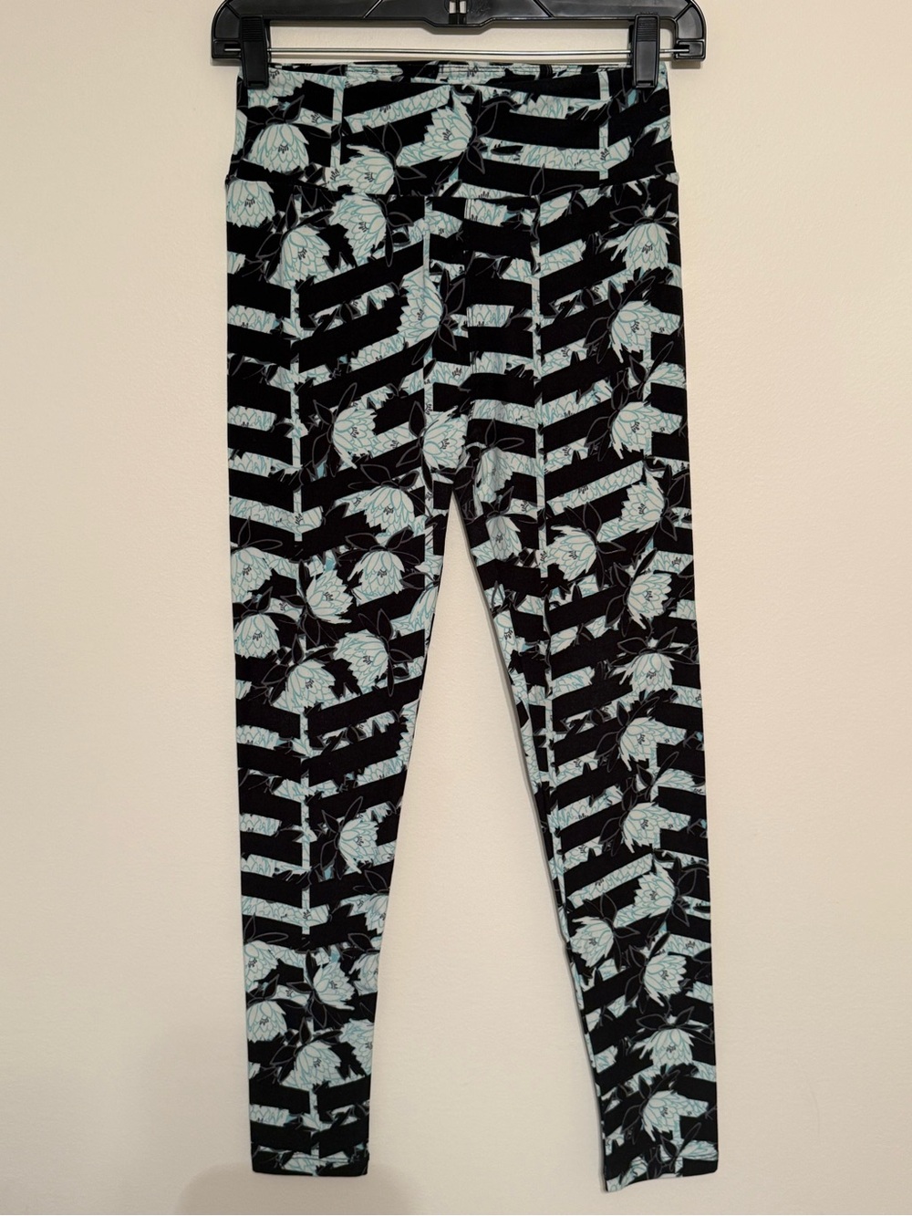 LULAROE Black and Mint Floral Stripe Leggings OS